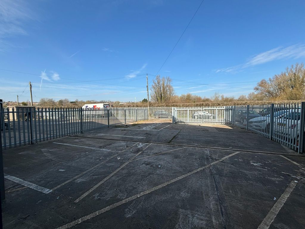 Property photo 3 of 10 Img_1015.Jpg