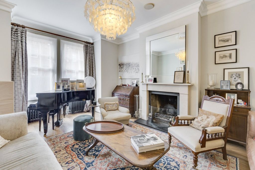 Property photo 3 of 23 Picture No. 04