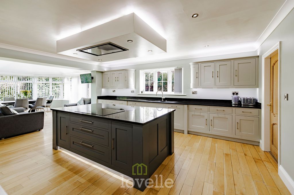 Property photo 2 of 49
