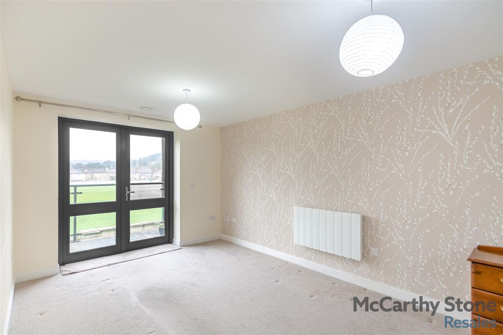 Property photo 3 of 41 8680404-Interior06.Jpg