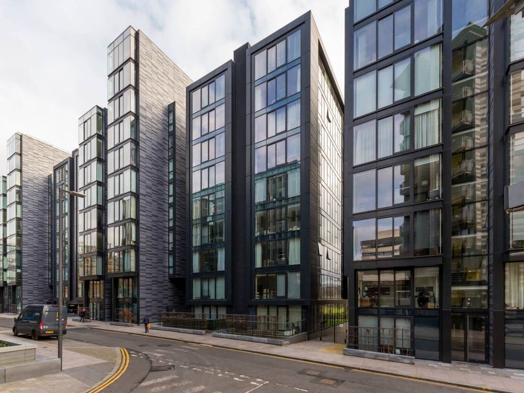 Property photo 2 of 18 77397_Simpson_L-01