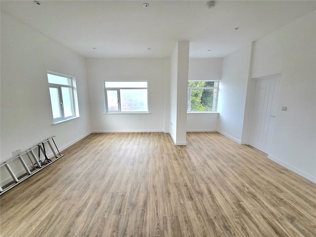 Property photo 3 of 11 Picture No. 03