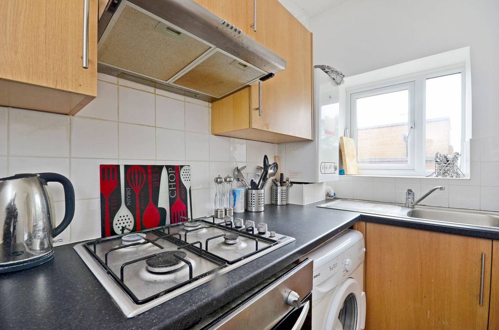 Property photo 1 of 5