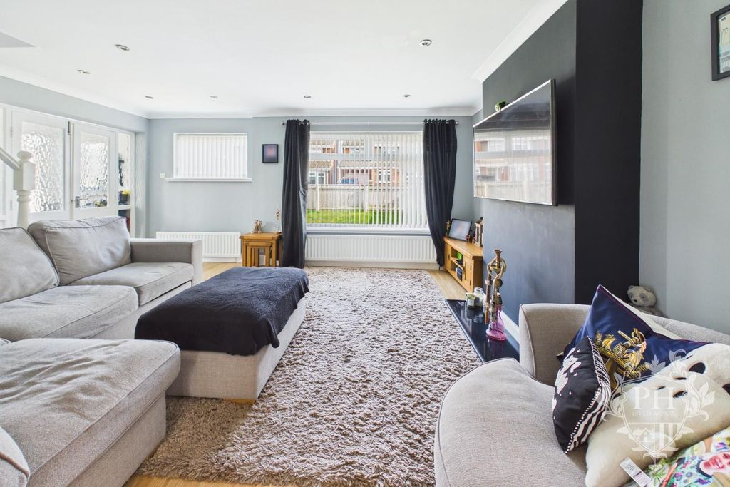 Property photo 2 of 18 Cam02002G0-Pr0280-Still014.Jpg