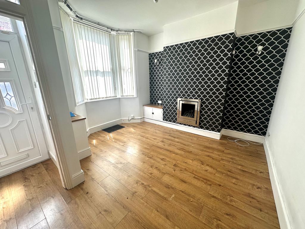 Property photo 2 of 14 Image