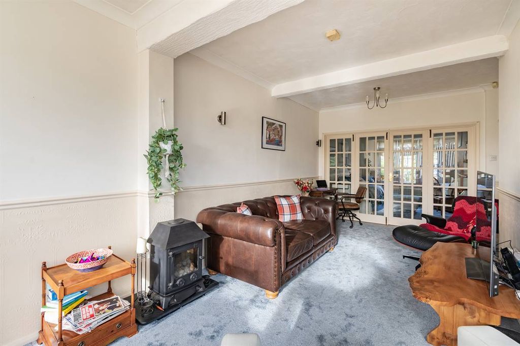 Property photo 3 of 23