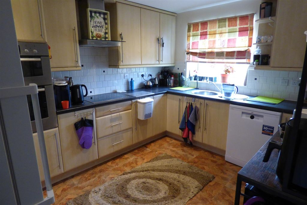 Property photo 3 of 13 P1410430.Jpg