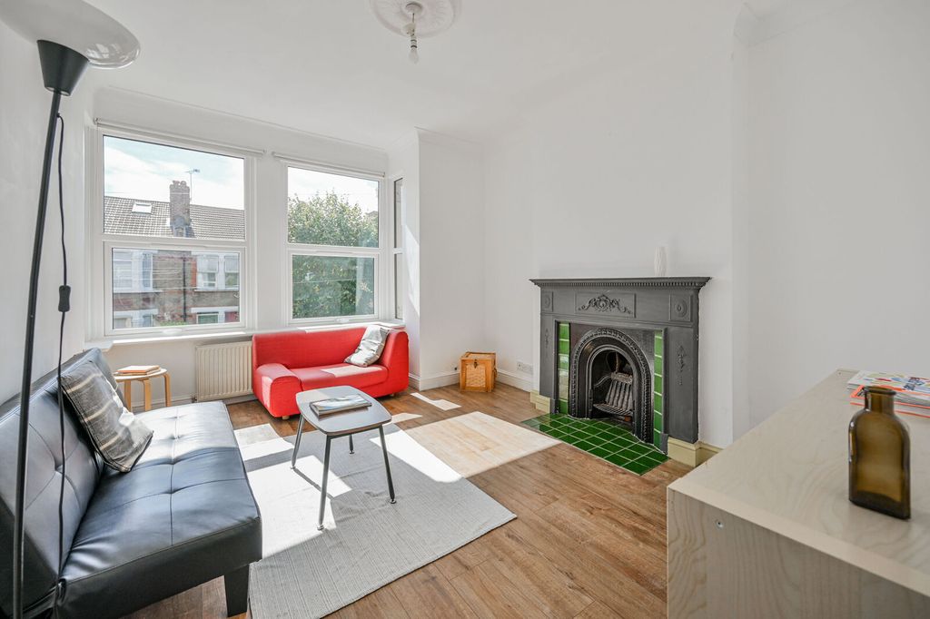 Property photo 2 of 16