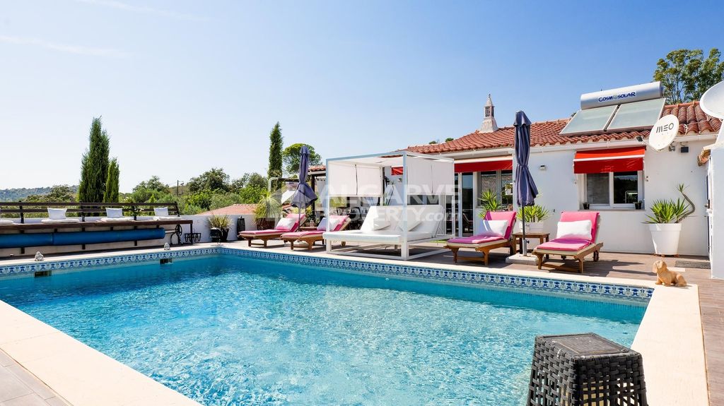 Property photo 1 of 49 4 Bedroom Villa With Pool And Guest Annex Near Salir, Algarve