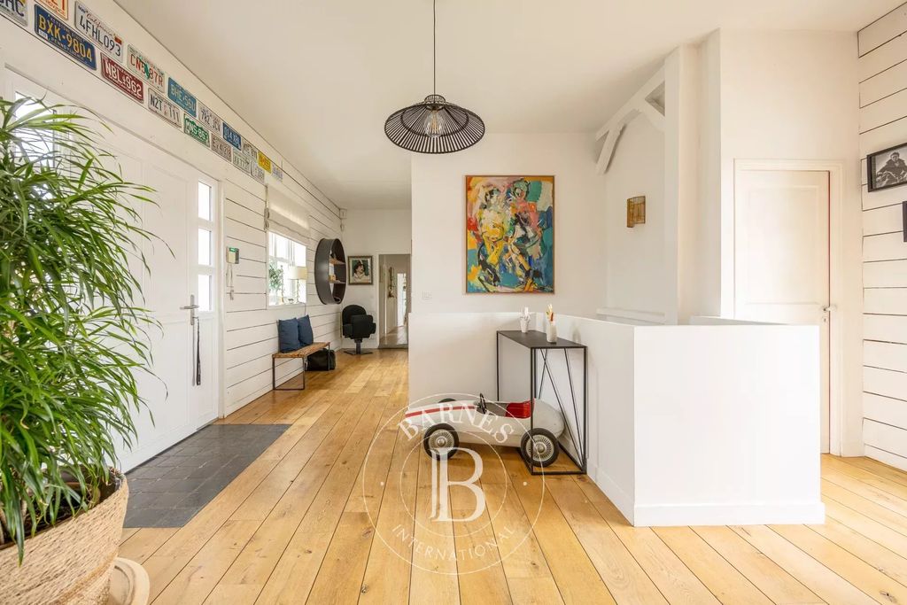 Property photo 3 of 20