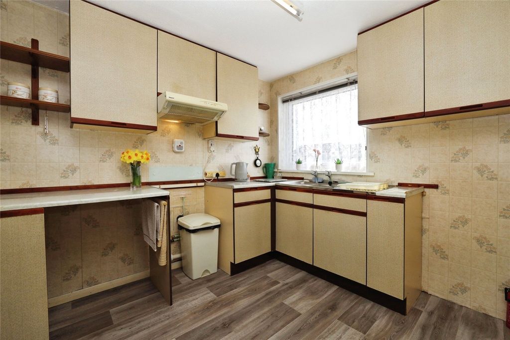 Property photo 2 of 20 Picture No. 15