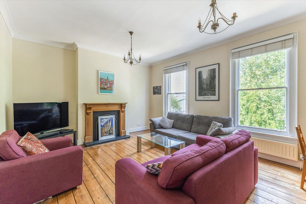 Property photo 2 of 17 Image