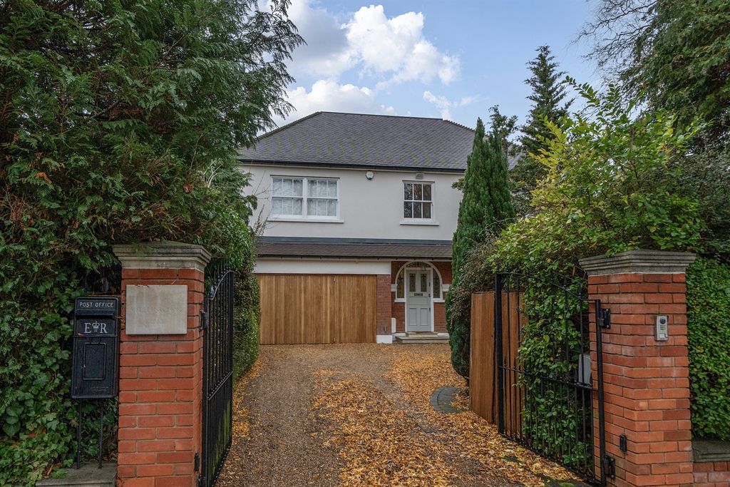 Property photo 1 of 25