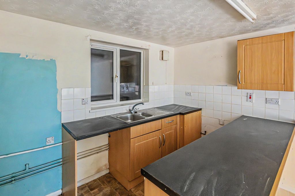 Property photo 3 of 10 Flat 14, Atholl Court & Garden, Kingsway Gardens, Andover, Sp10 4Bb