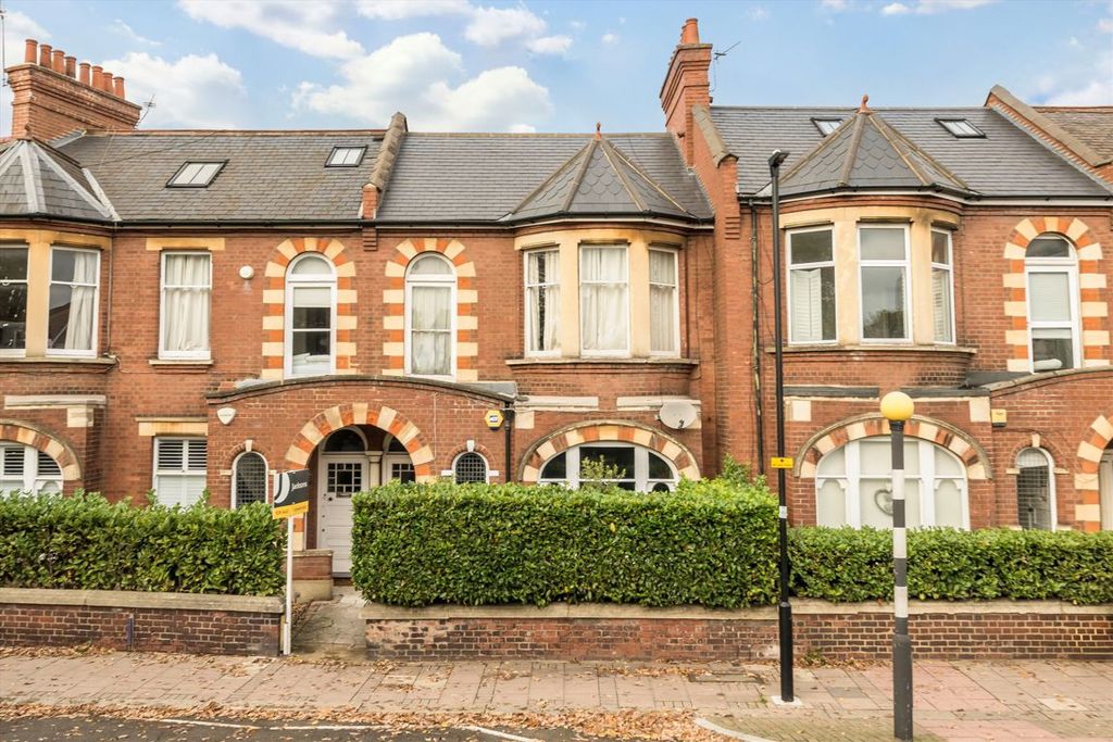 Property photo 1 of 7