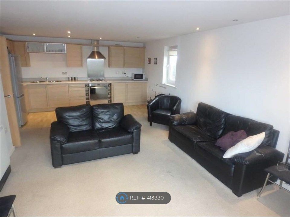 Property photo 2 of 14
