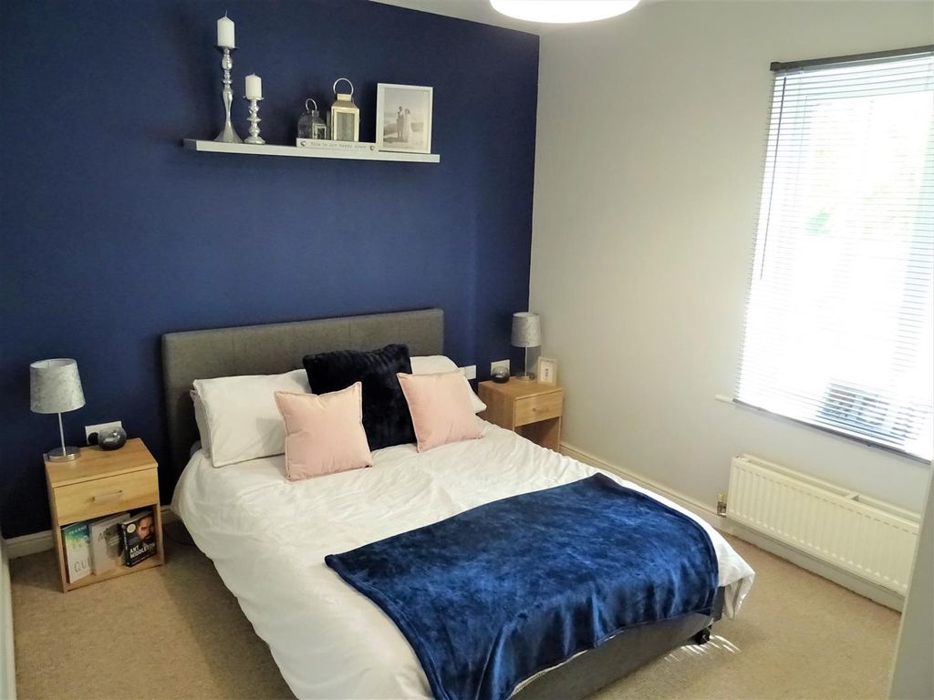 Property photo 3 of 11