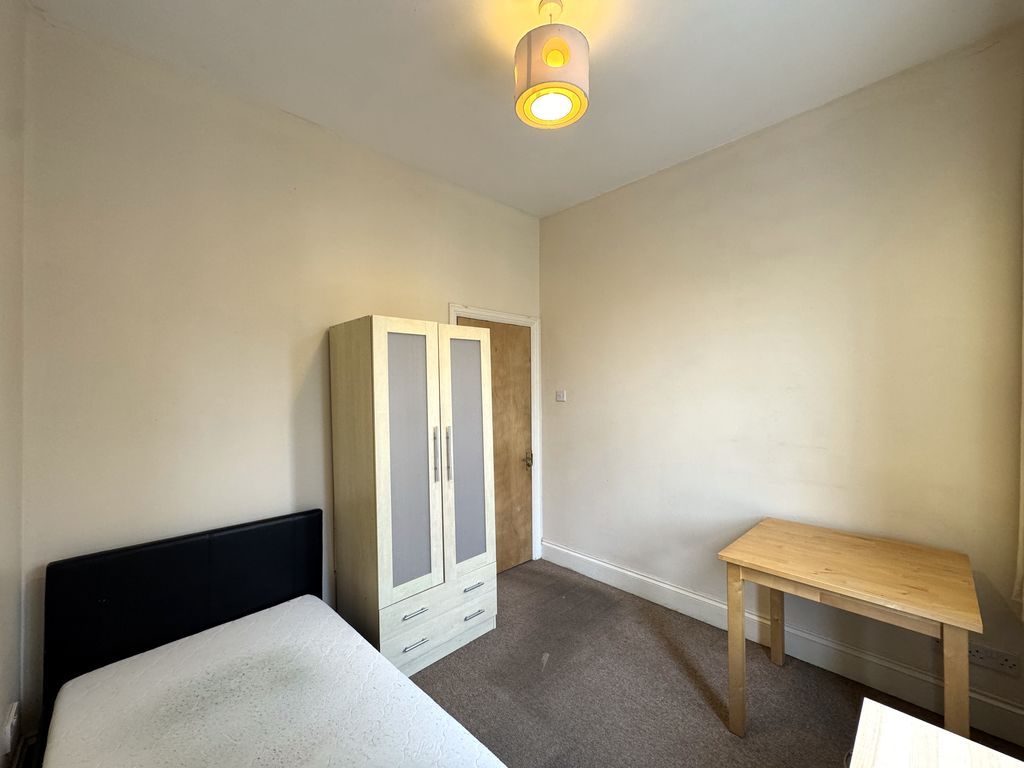 Property photo 2 of 14 Photo 10