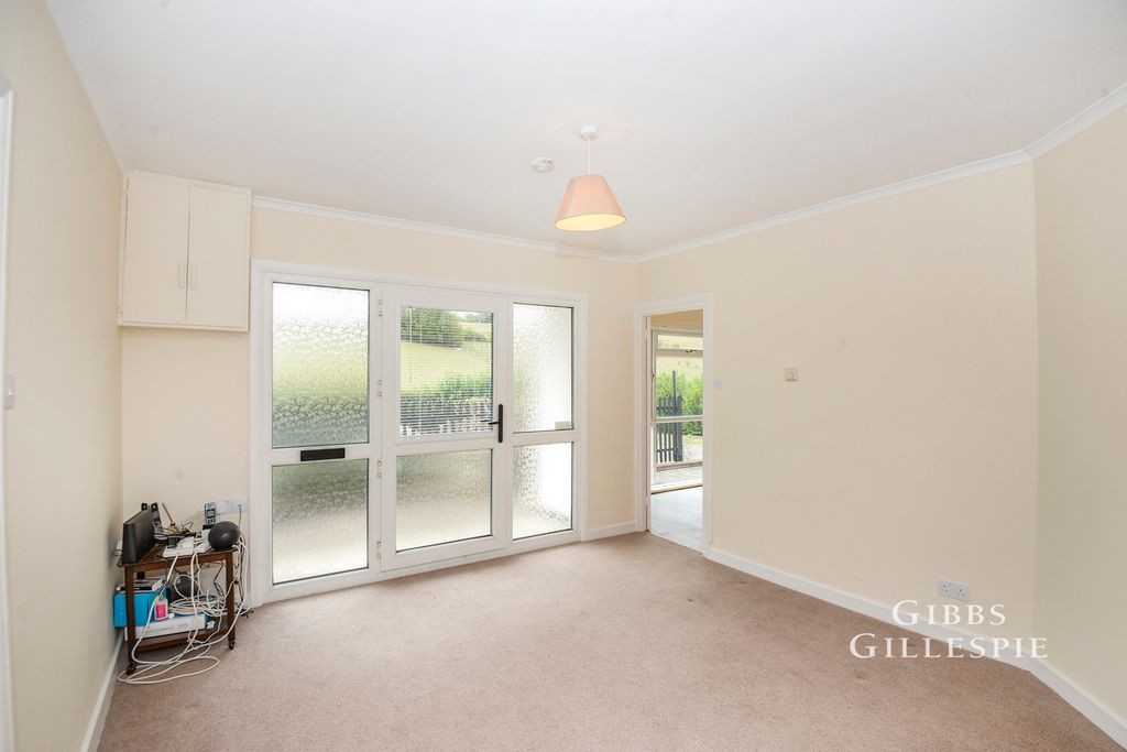 Property photo 3 of 20 Pbox-Img.Jpg