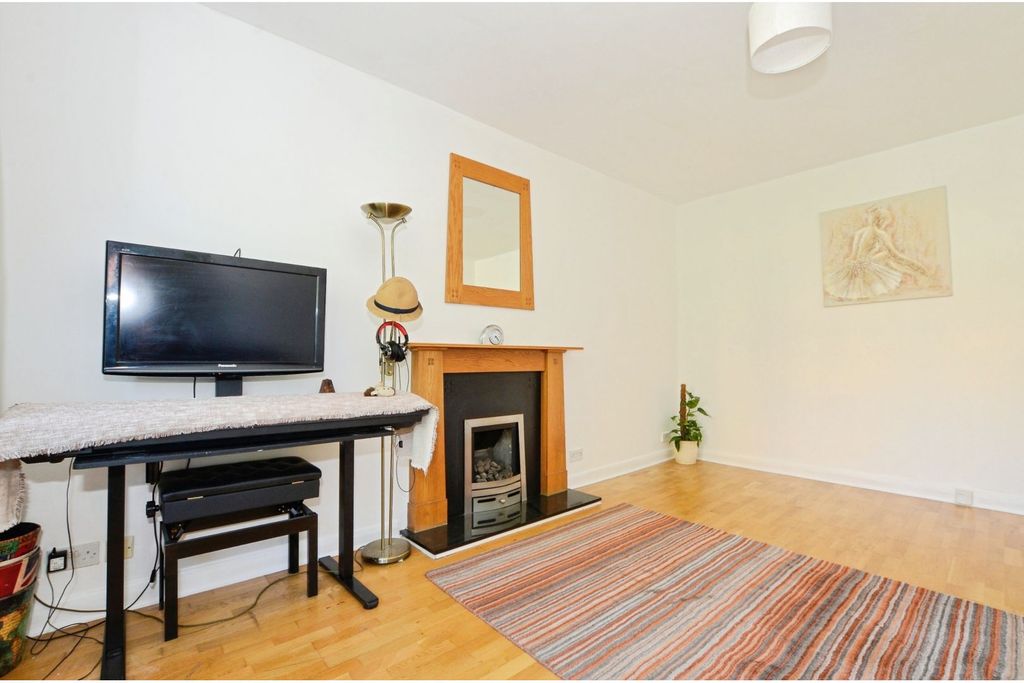 Property photo 2 of 17 Reception Room