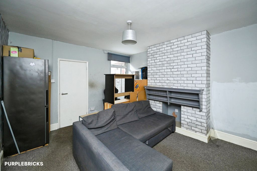 Property photo 3 of 22