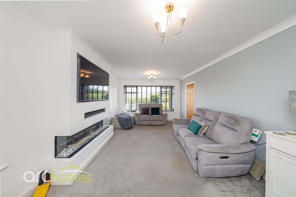 Property photo 2 of 35 Wigan-2.Jpg