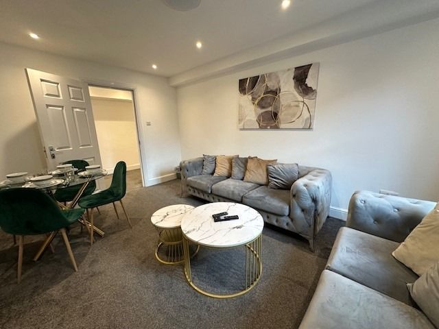 Property photo 2 of 10 4494052