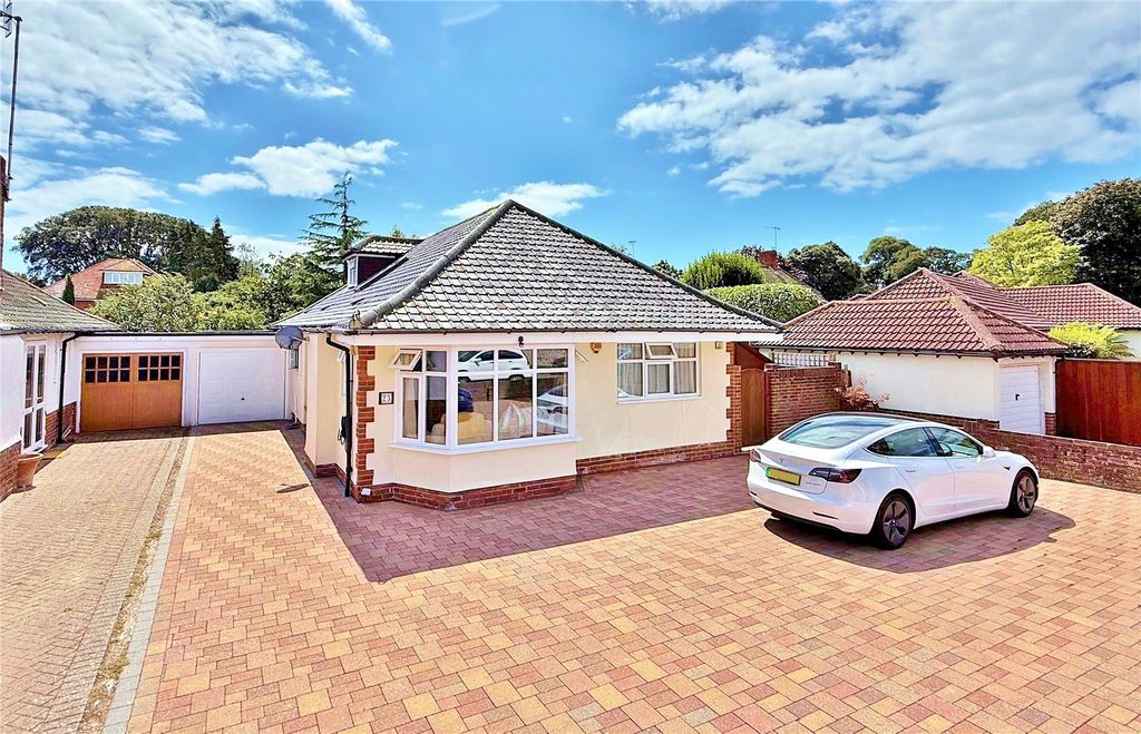 Property photo 1 of 31 Picture No. 35