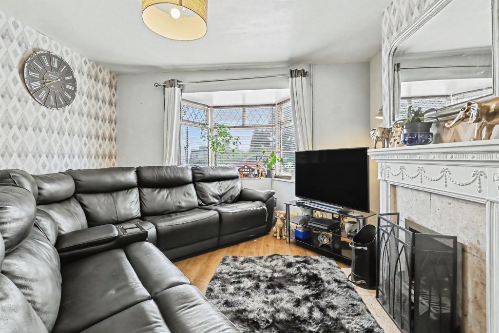 Property photo 3 of 13