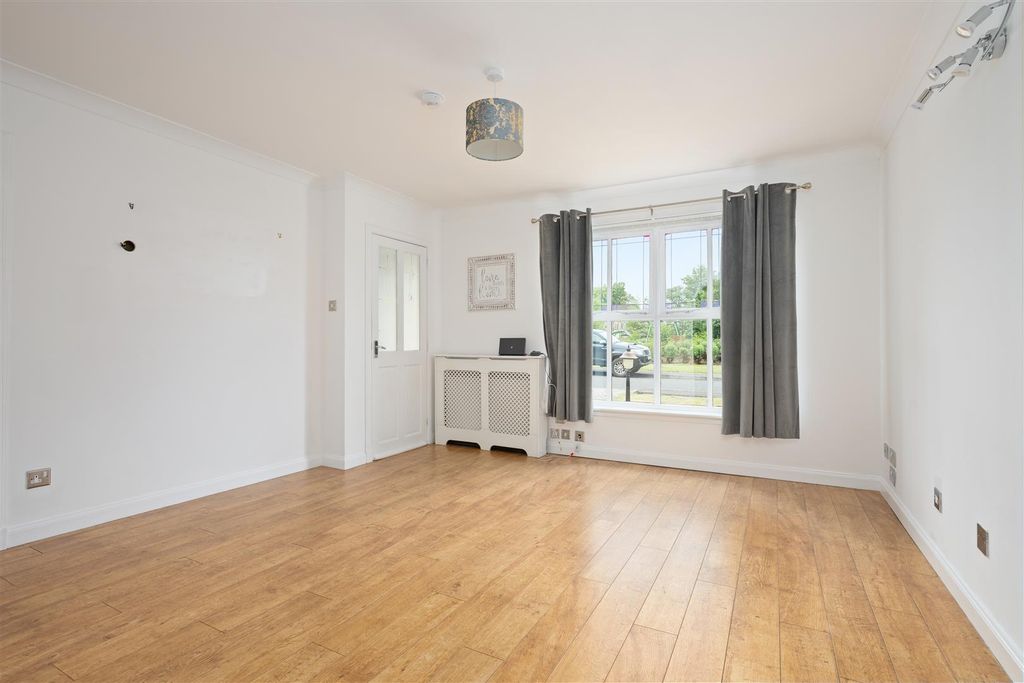 Property photo 3 of 24 S002.Jpg