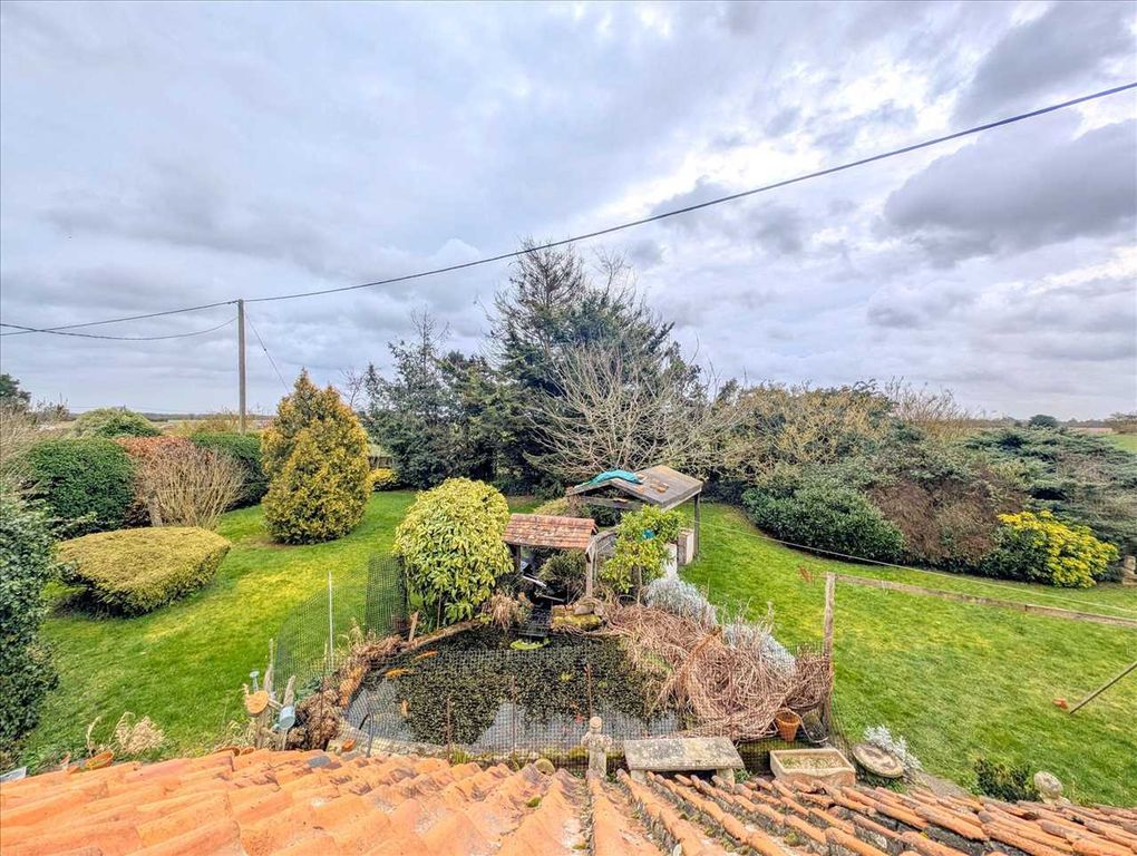 Property photo 2 of 25 Rear Garden