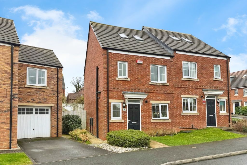 Property photo 1 of 13 5166040
