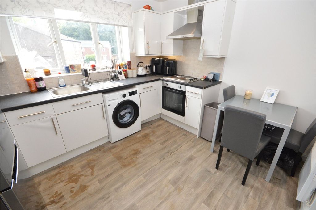 Property photo 2 of 7 Picture No. 05