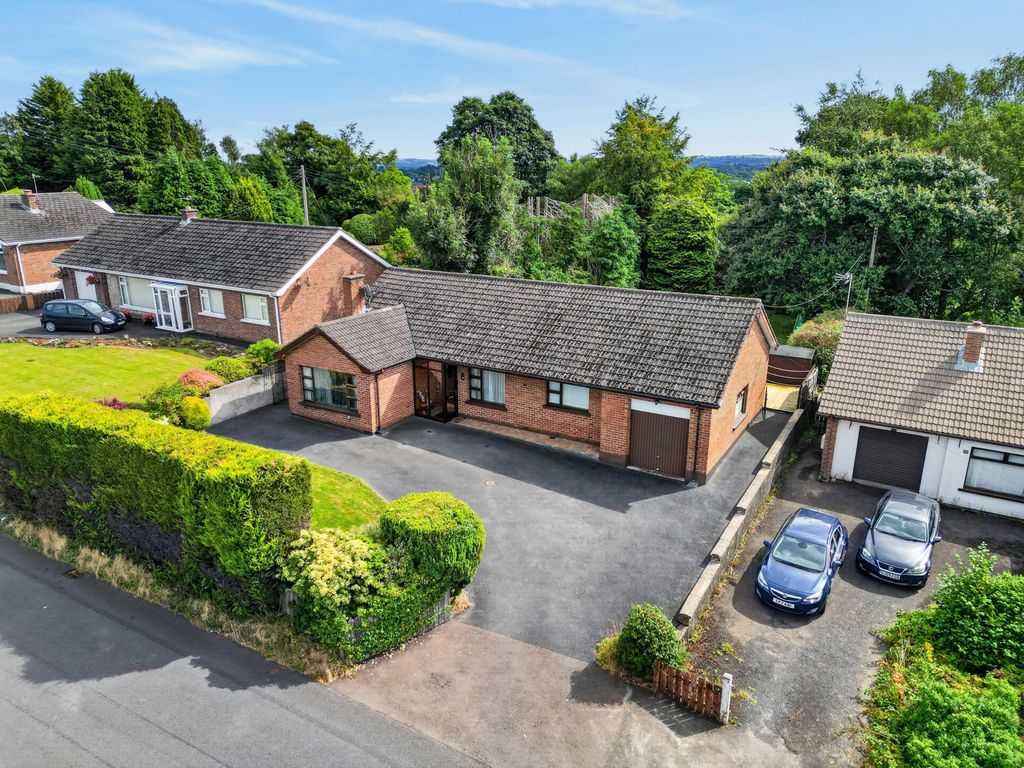 Property photo 1 of 40