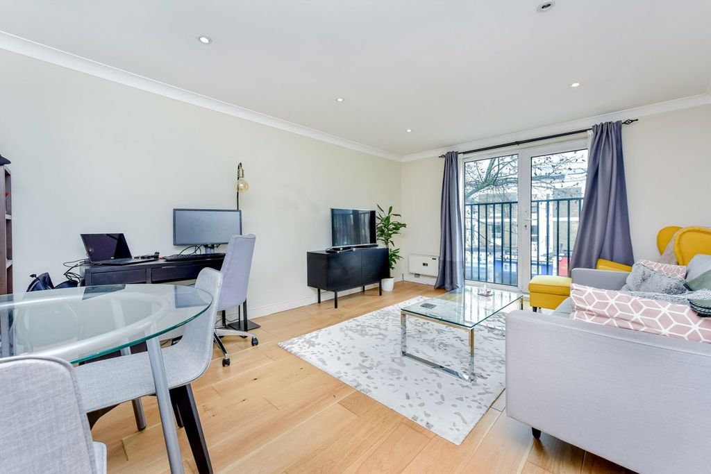 Property photo 2 of 7