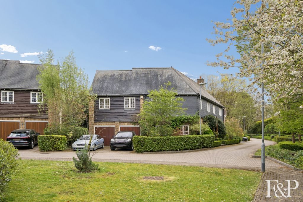 Property photo 3 of 31 4993596