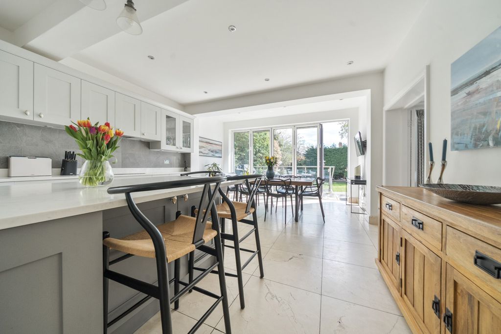 Property photo 2 of 43 Kitchen