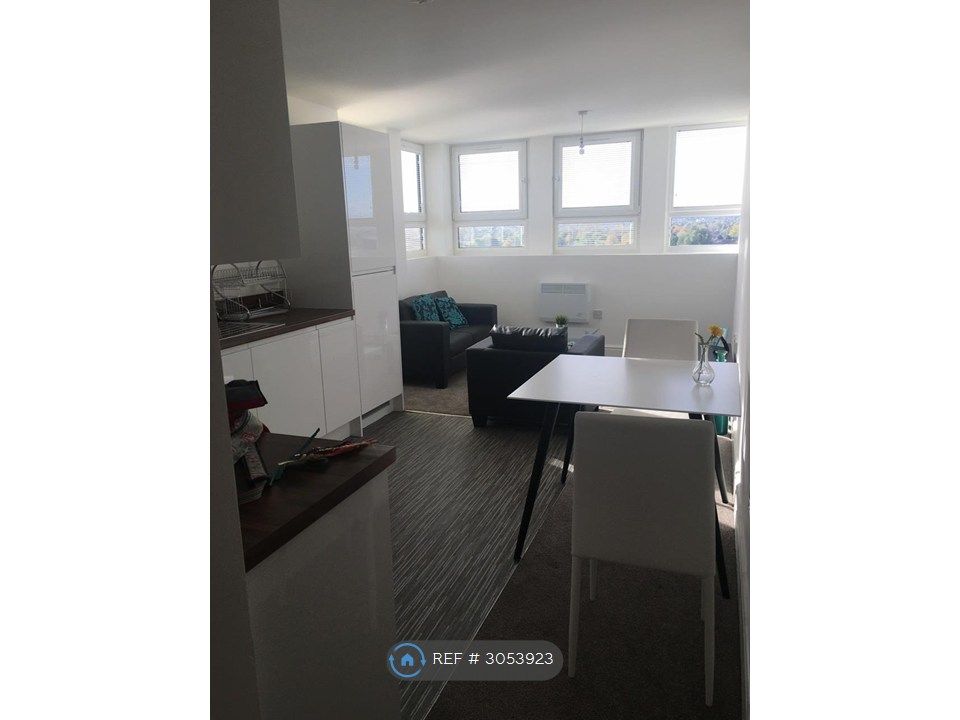 Property photo 3 of 17