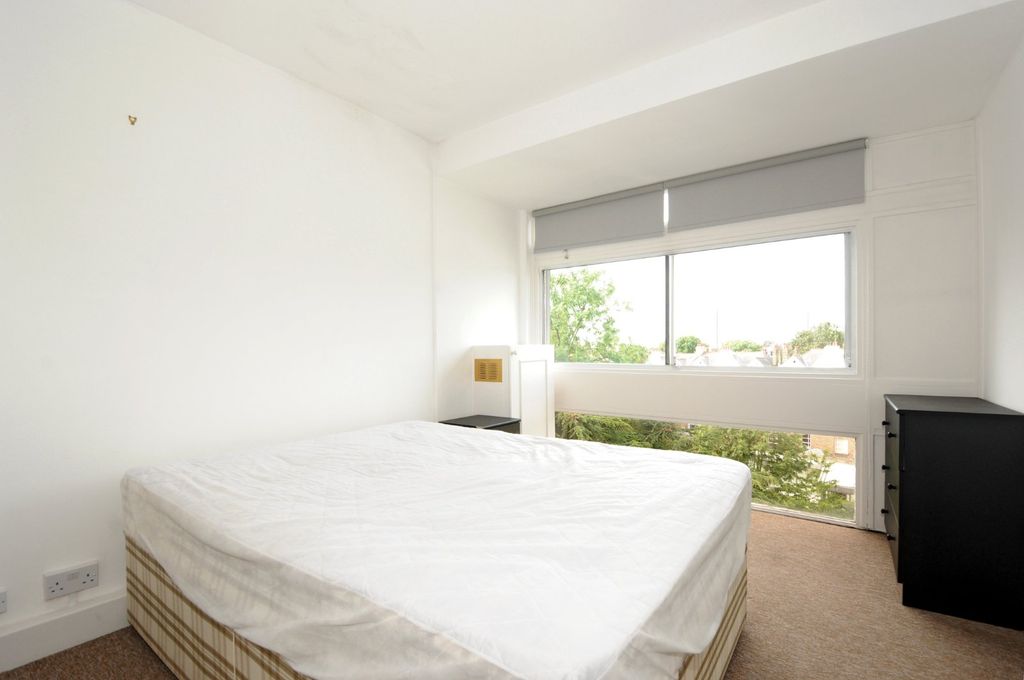 Property photo 3 of 5 Picture No. 03