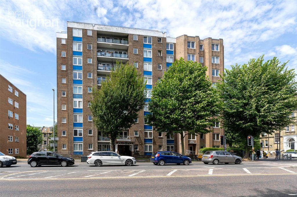 Property photo 1 of 4 External