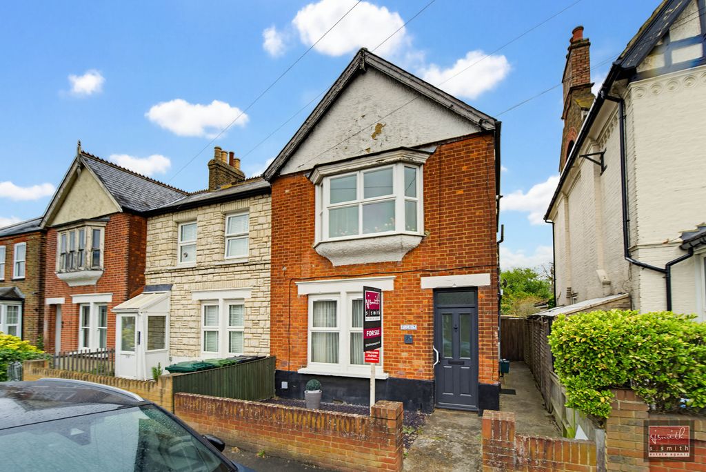 Property photo 1 of 12