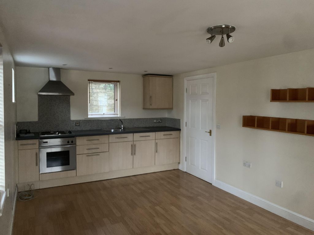 Property photo 2 of 19 R260129 415 - Flat 31 Mill Court, The Island, Radstock, Avon, Ba3 2Ha (3).Jpg