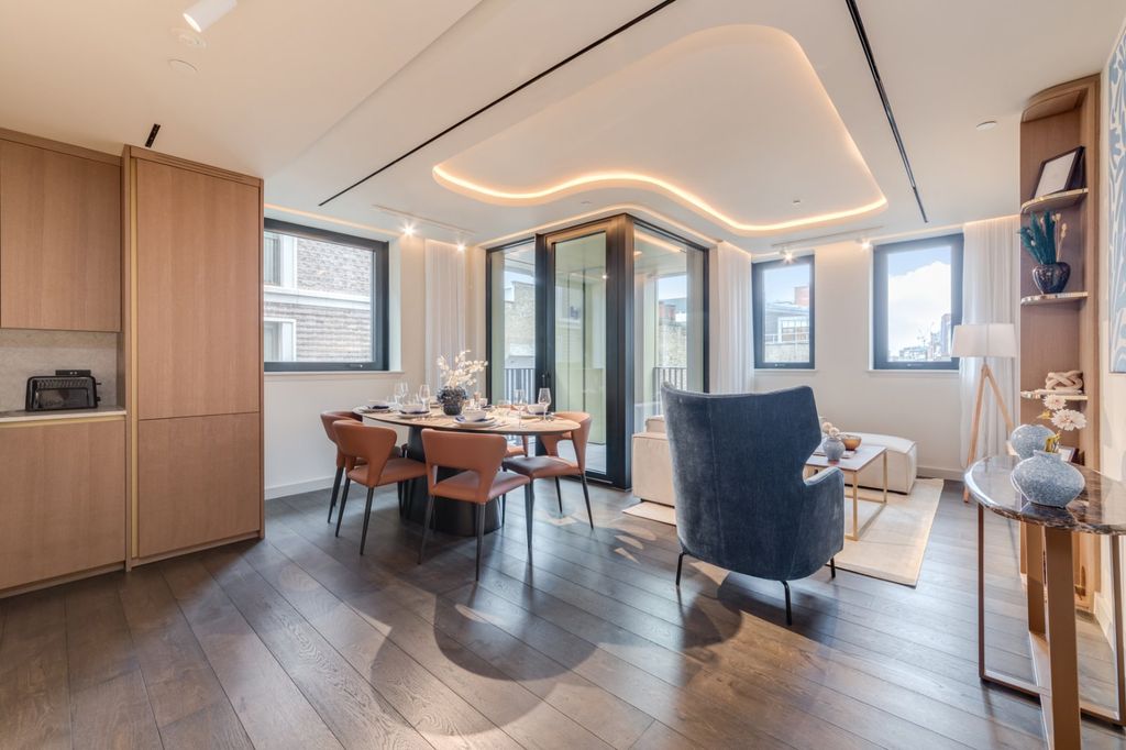 Property photo 3 of 15