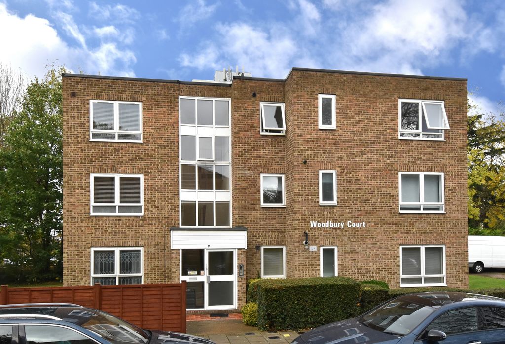 Property photo 2 of 6