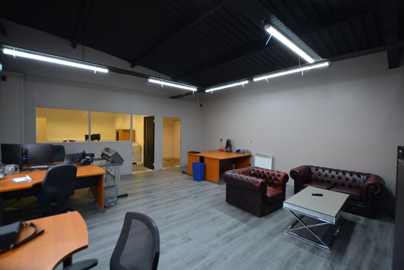 Property photo 2 of 7 Photo 5