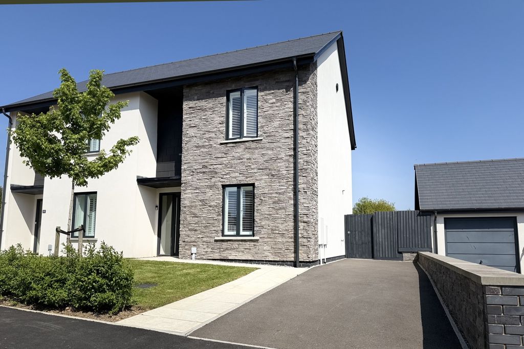 Property photo 1 of 31 Img_1455