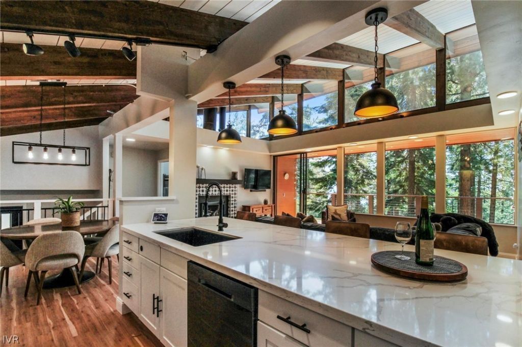 Property photo 1 of 30