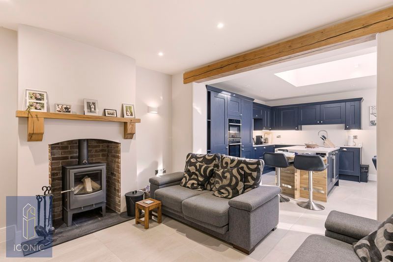 Property photo 3 of 22 Photo 11