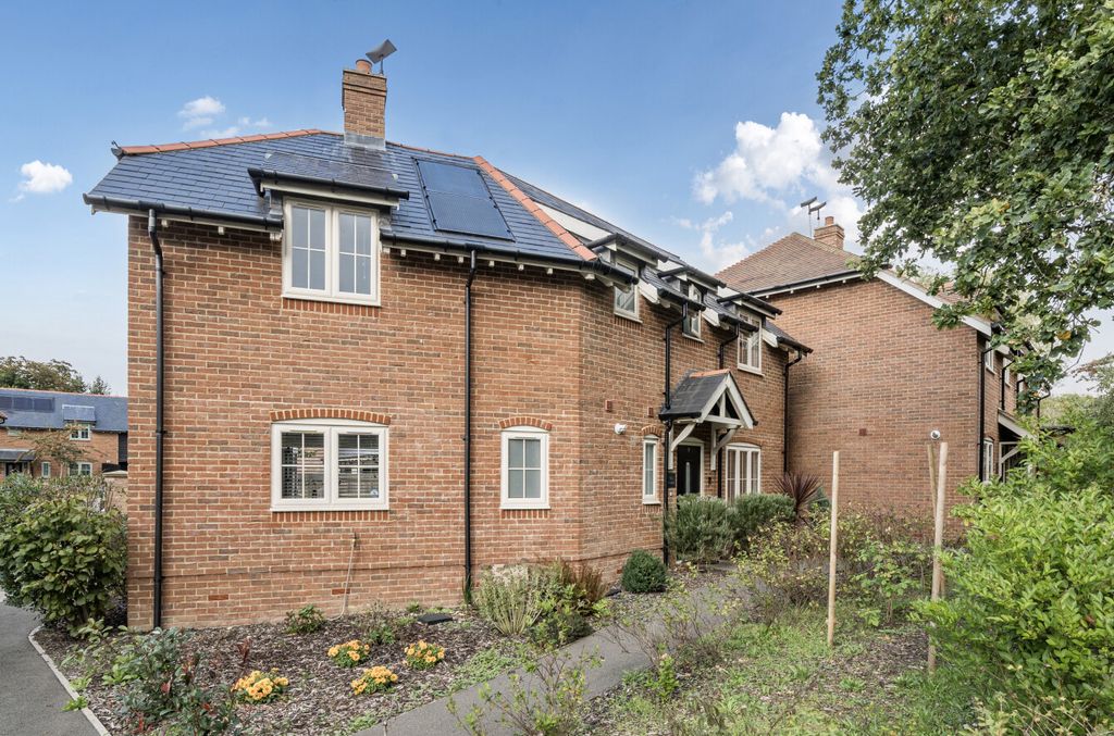 Property photo 1 of 15 1364625-14-68E67F...