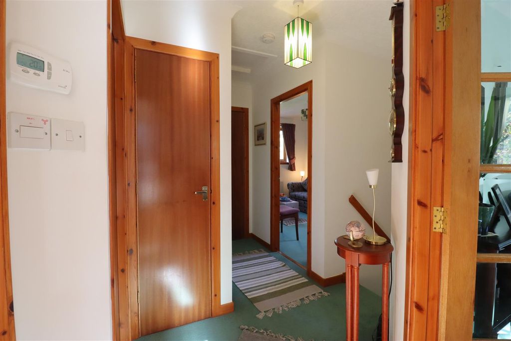 Property photo 3 of 22 Hall.Jpg